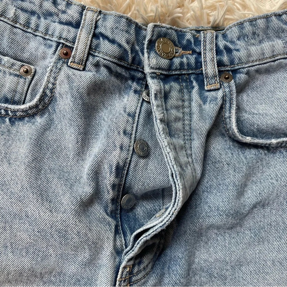 ZARA High Rise Frayed Cut off Style Hem Denim Shorts washed blue size 6 - Picture 5 of 5